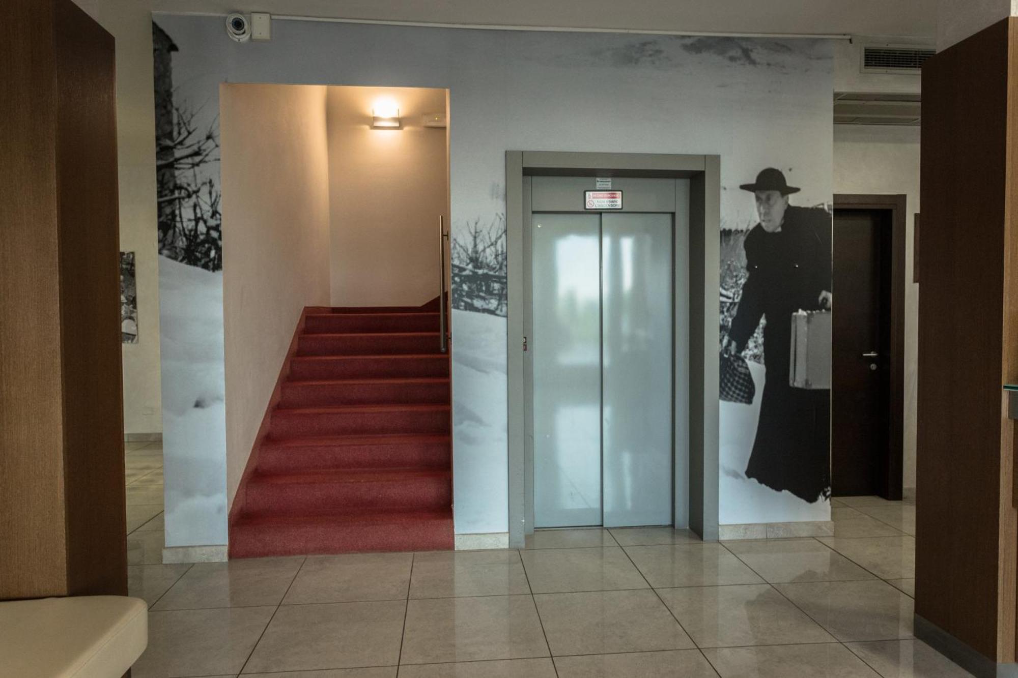Hotel Don Camillo Брешелло Экстерьер фото