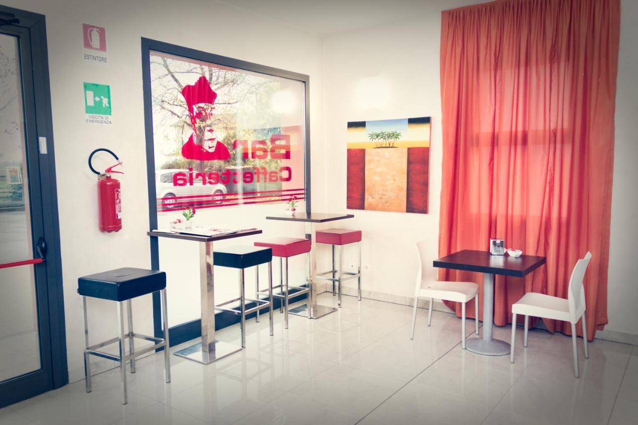 Hotel Don Camillo Брешелло Экстерьер фото